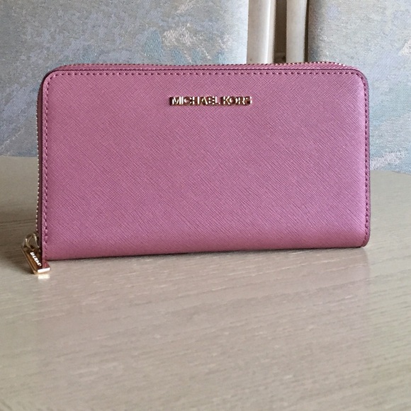 Michael Kors Jet Set Rose Leather Wallet - Picture 8 of 8